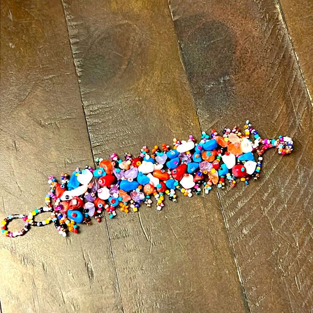 Rainbow of colors Beautiful bracelet goes up to 7 1/2 inches